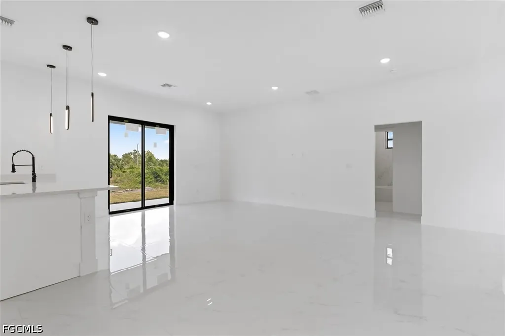 17 W 7th Street Lehigh Acres FL 33972
