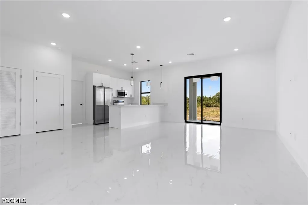 17 W 7th Street Lehigh Acres FL 33972