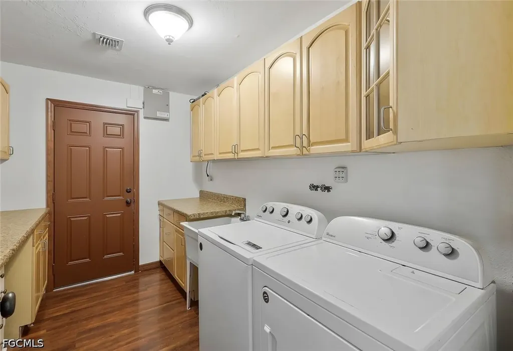 1569 Woodwind Court Fort Myers FL 33919