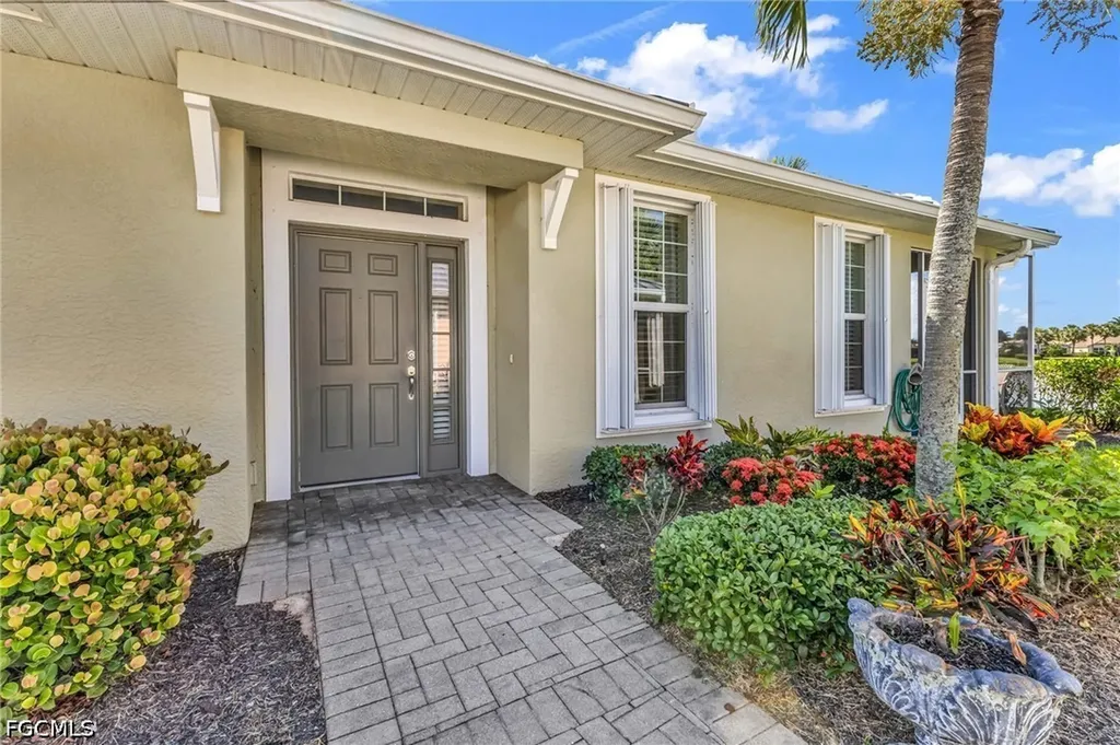 2656 Anguilla Drive Cape Coral FL 33991