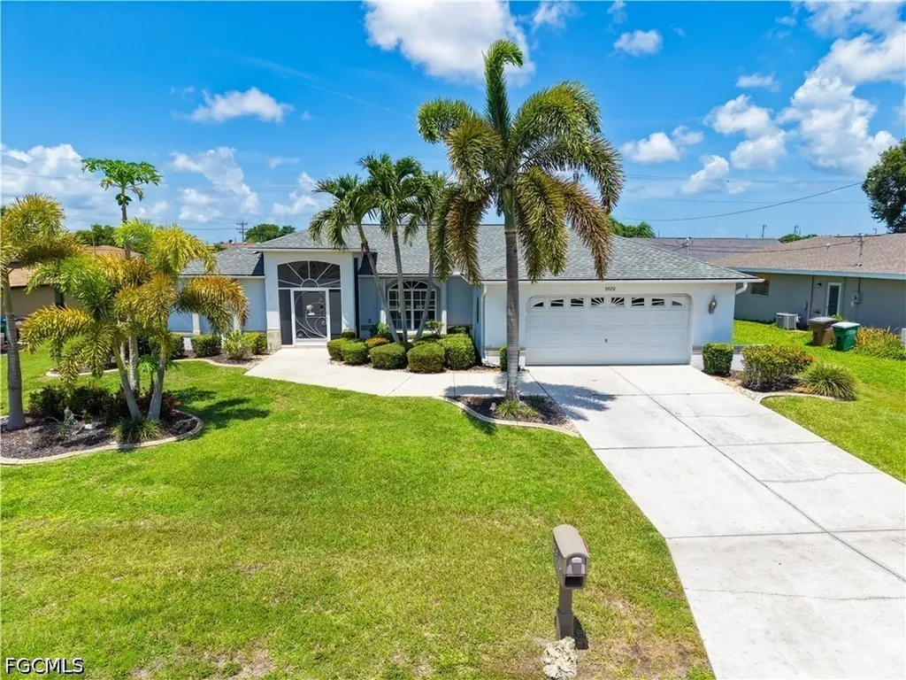 3920 SE 2nd Place Cape Coral FL 33904