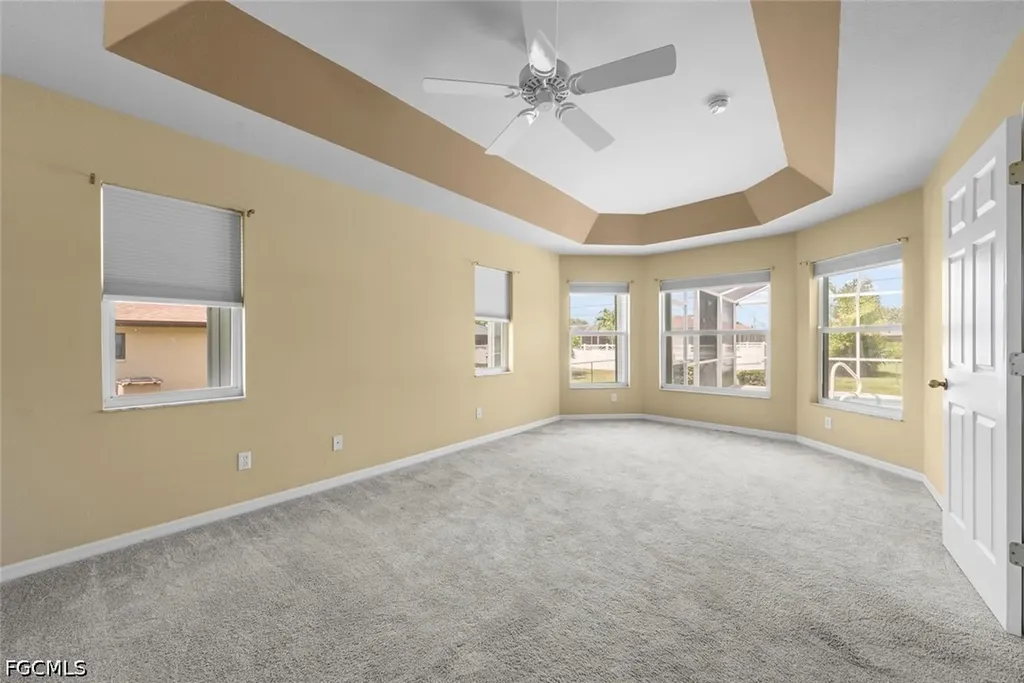 3920 SE 2nd Place Cape Coral FL 33904