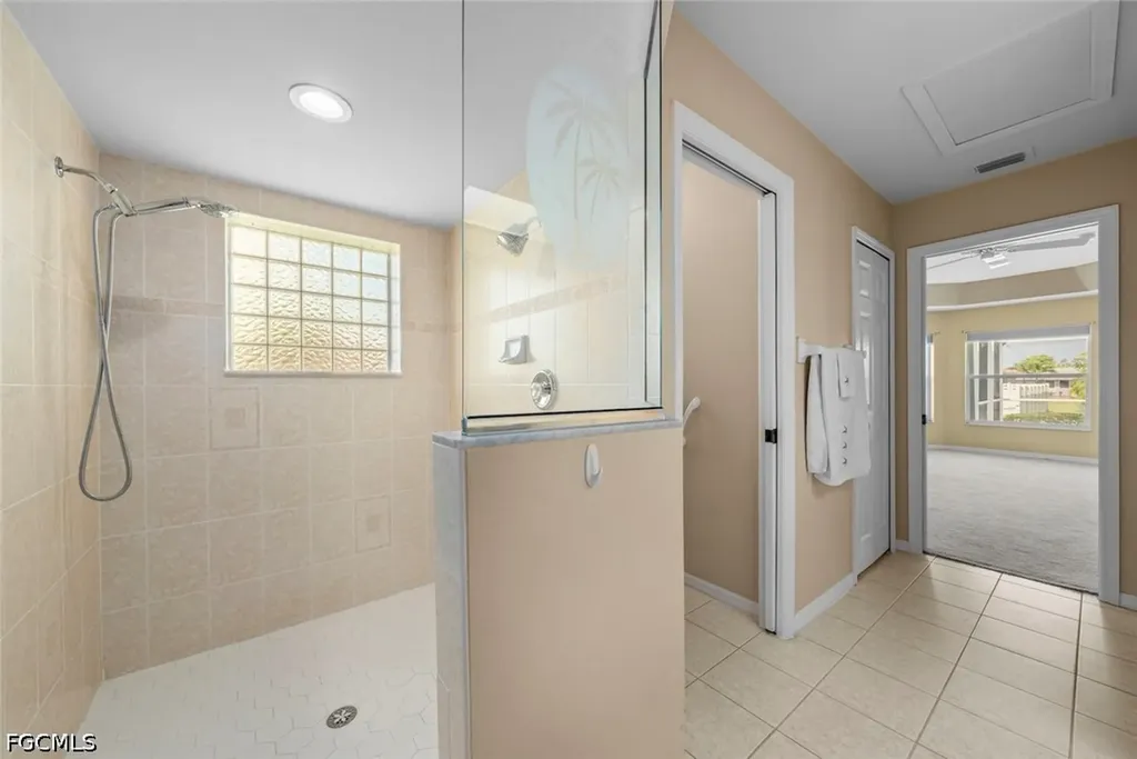 3920 SE 2nd Place Cape Coral FL 33904