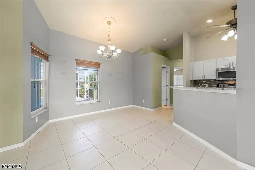 3920 SE 2nd Place Cape Coral FL 33904
