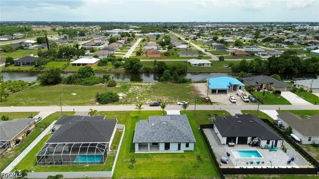 111 NW 6th Street Cape Coral FL 33993