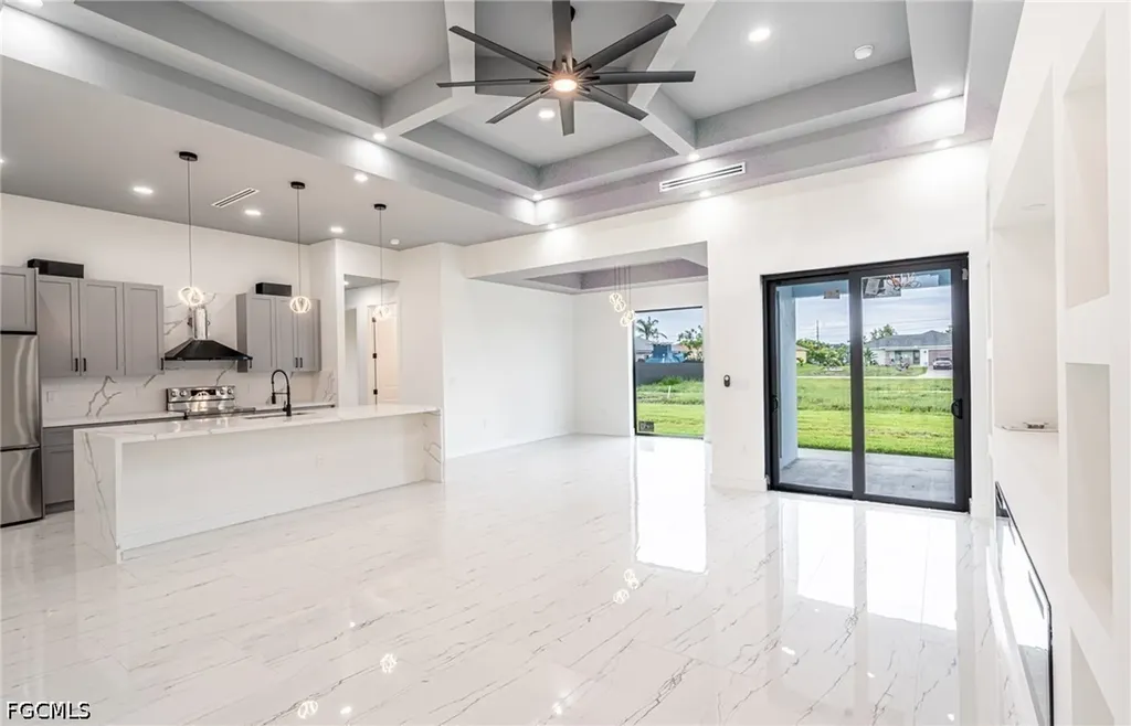 111 NW 6th Street Cape Coral FL 33993