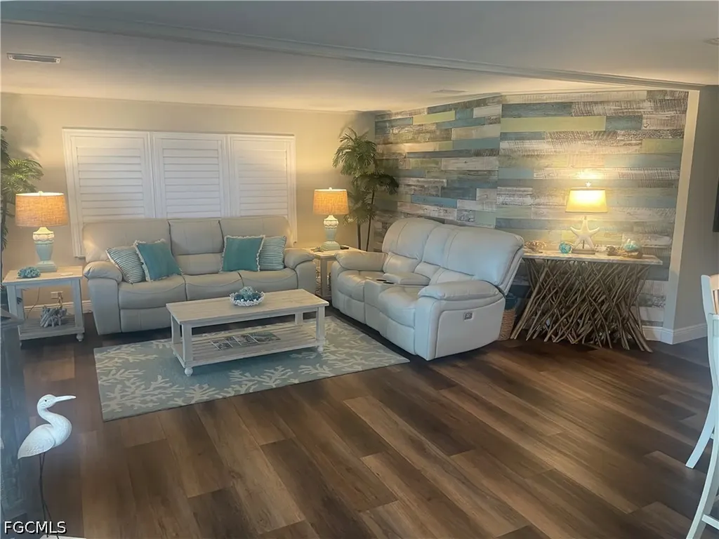 335 Nicklaus Boulevard North Fort Myers FL 33903