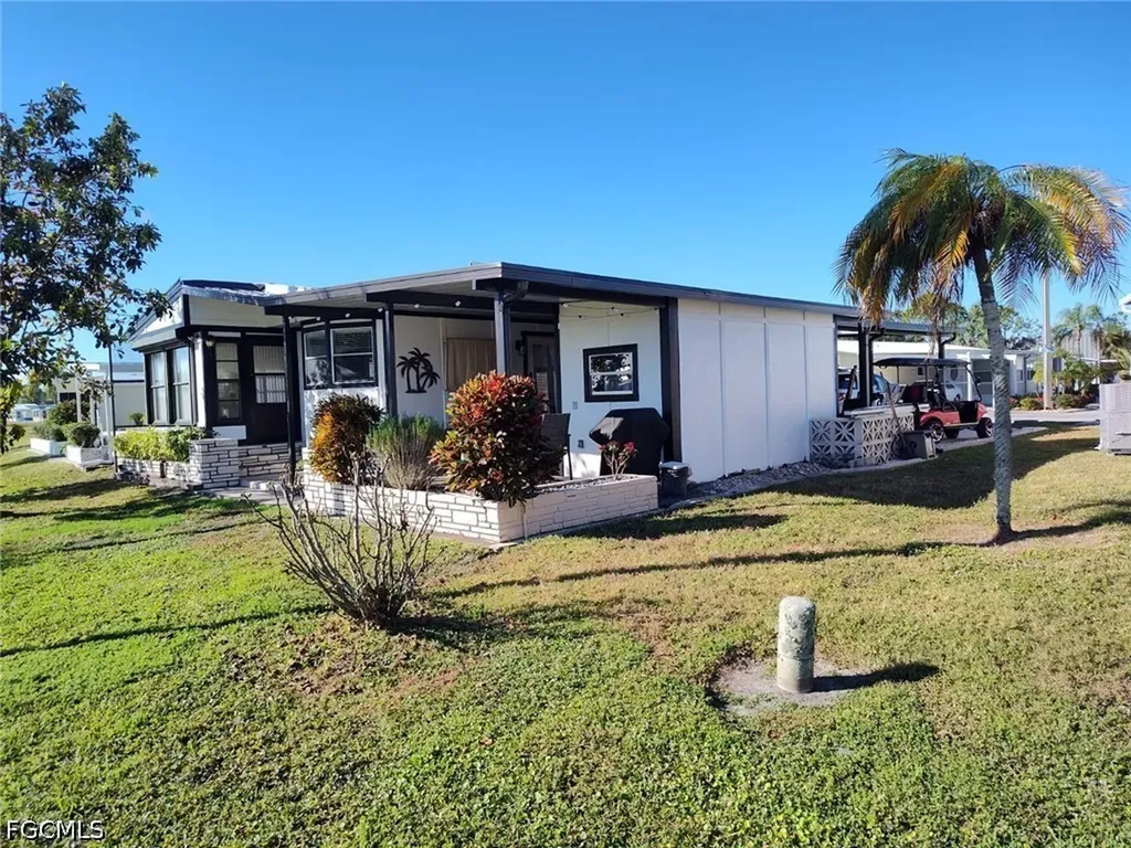 335 Nicklaus Boulevard North Fort Myers FL 33903
