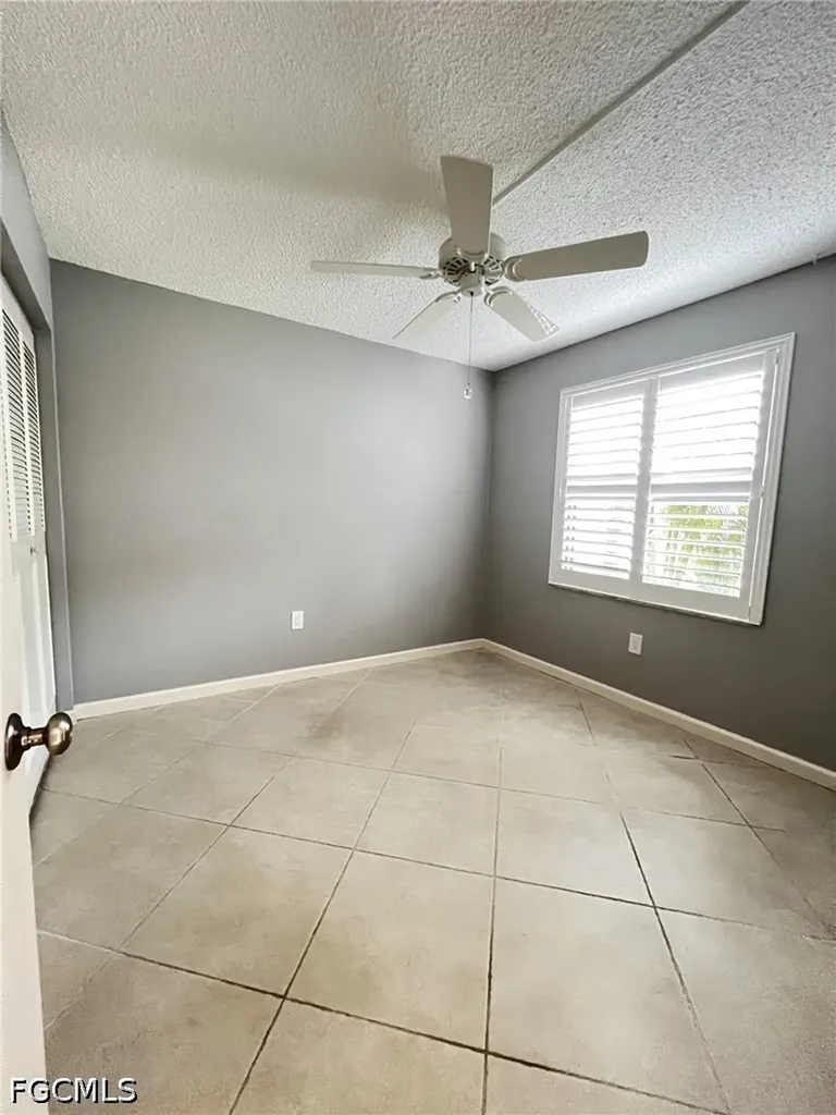 9301 Central Park Drive Fort Myers FL 33919