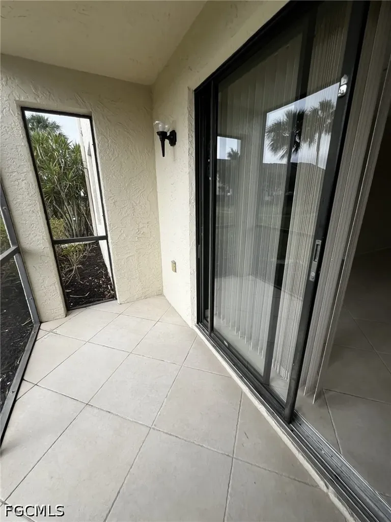 9301 Central Park Drive Fort Myers FL 33919