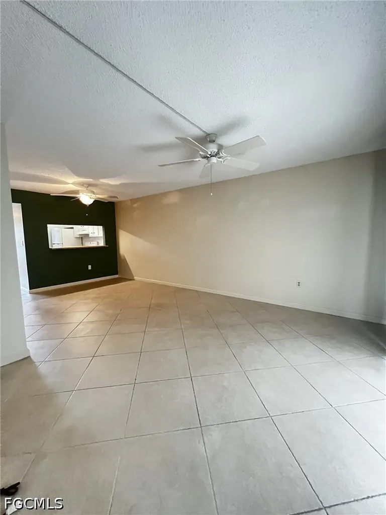 9301 Central Park Drive Fort Myers FL 33919