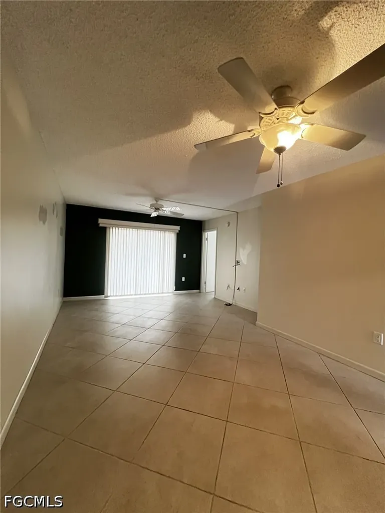 9301 Central Park Drive Fort Myers FL 33919