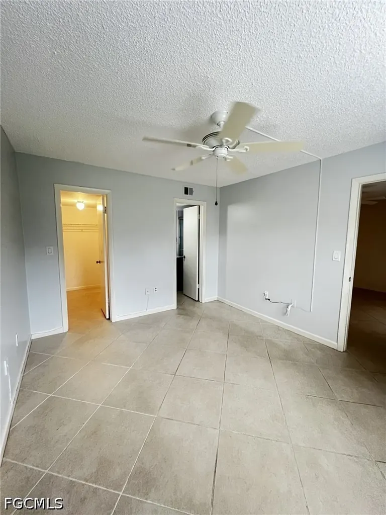 9301 Central Park Drive Fort Myers FL 33919