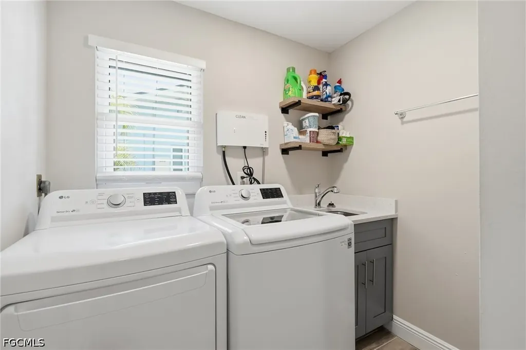 2218 Coral Point Drive Cape Coral FL 33990