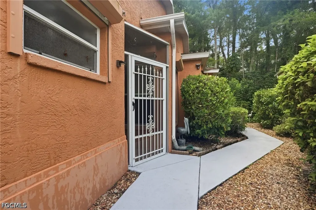 10727 Maui Circle Estero FL 33928
