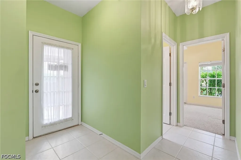 10727 Maui Circle Estero FL 33928