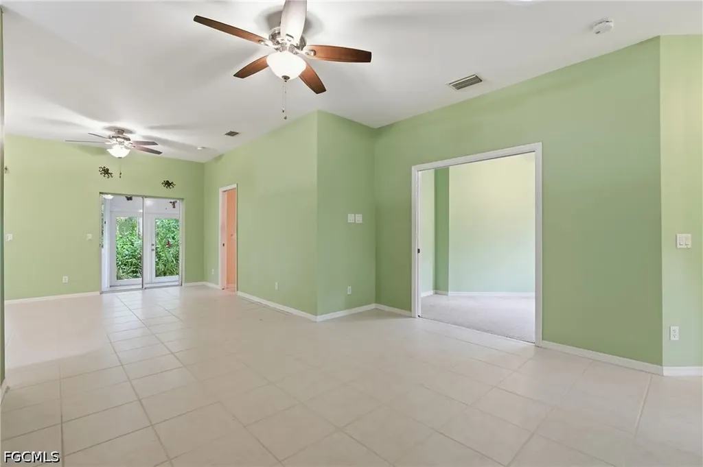 10727 Maui Circle Estero FL 33928