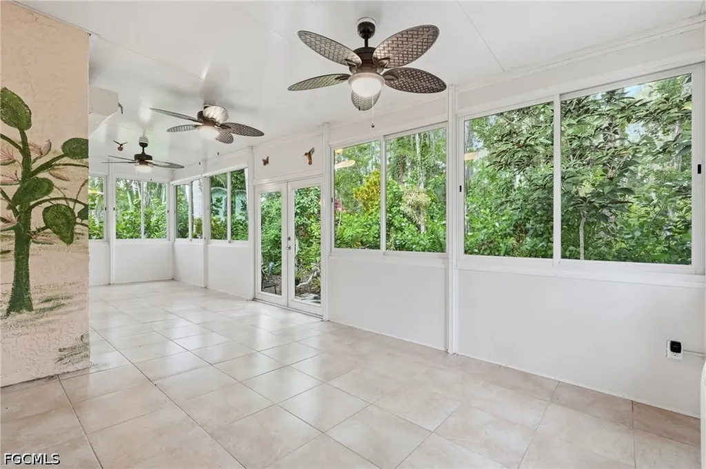 10727 Maui Circle Estero FL 33928