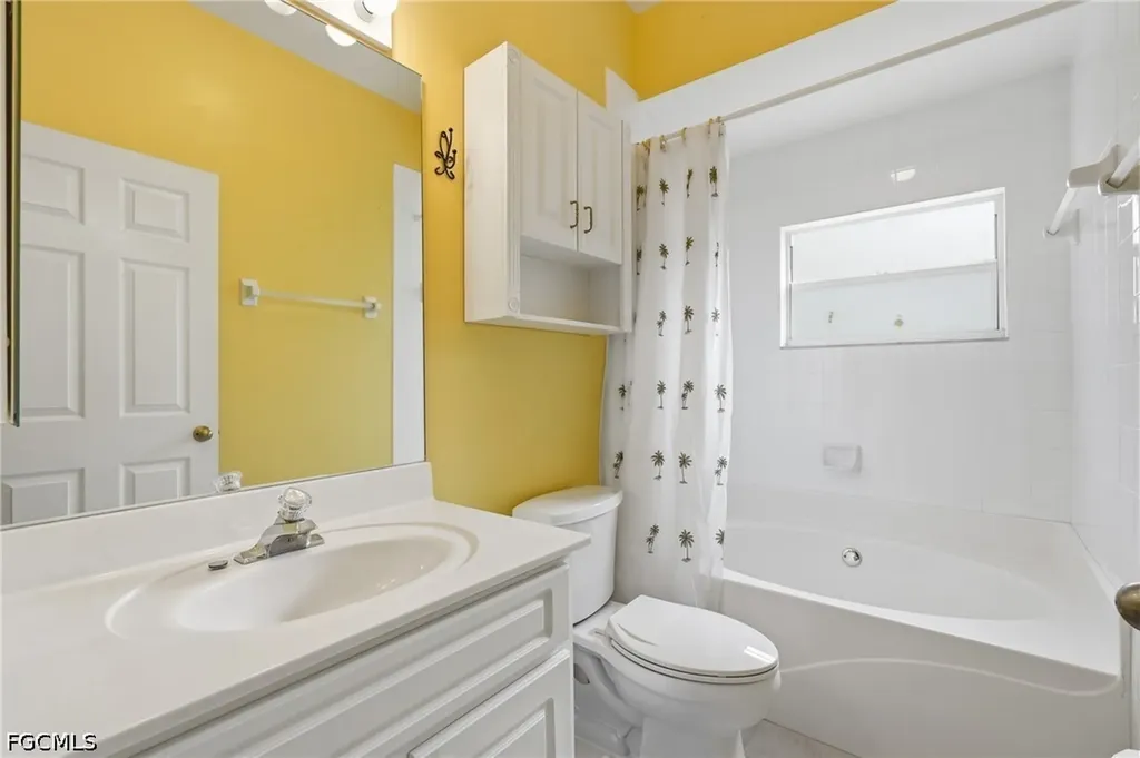 10727 Maui Circle Estero FL 33928