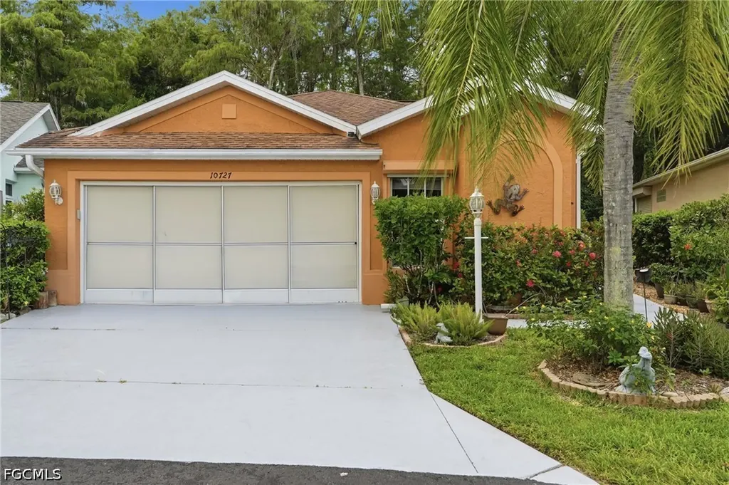 10727 Maui Circle Estero FL 33928