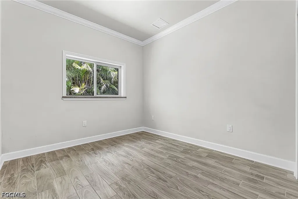 1111 SW 5th Terrace Cape Coral FL 33991