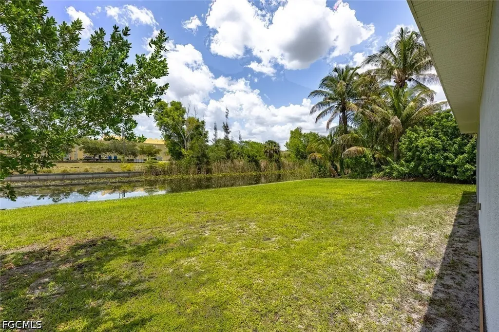 1111 SW 5th Terrace Cape Coral FL 33991