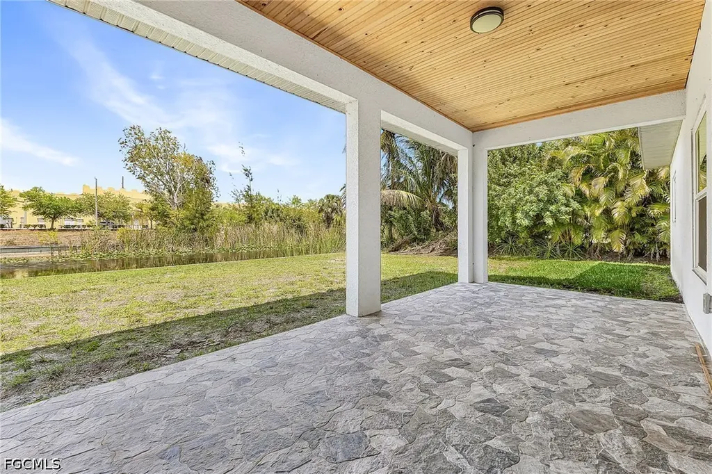 1111 SW 5th Terrace Cape Coral FL 33991
