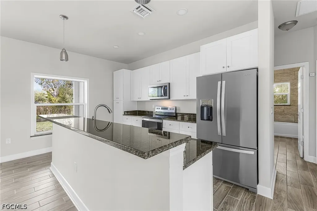 1111 SW 5th Terrace Cape Coral FL 33991