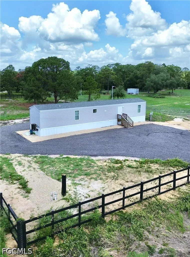 170 S Jinete Street Clewiston FL 33440
