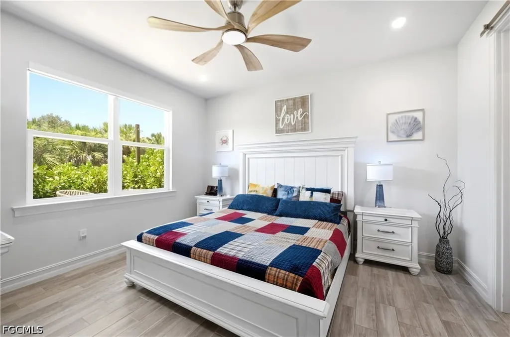 998 Enbrook Loop Naples FL 34114