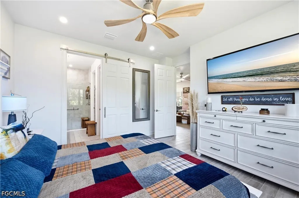 998 Enbrook Loop Naples FL 34114