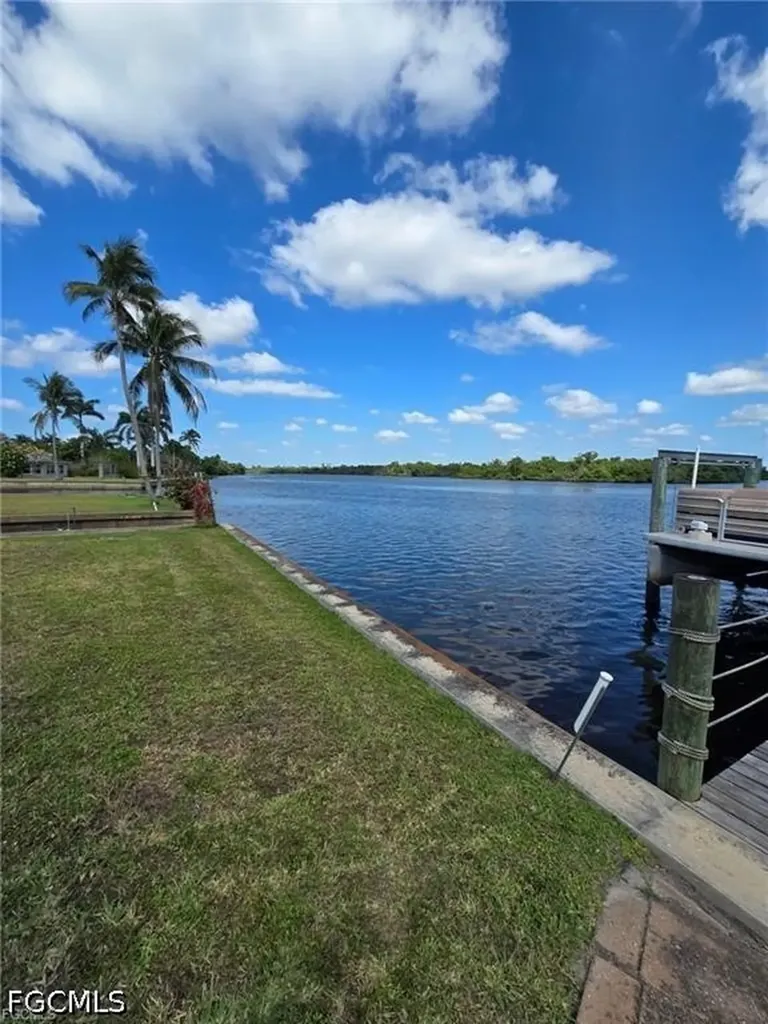 4919 E Riverside Drive Fort Myers FL 33905