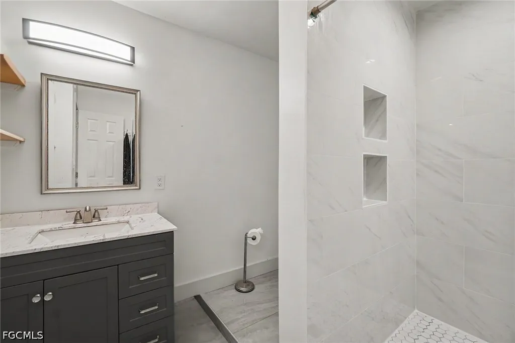 3728 Gasparilla Street St. James City FL 33956