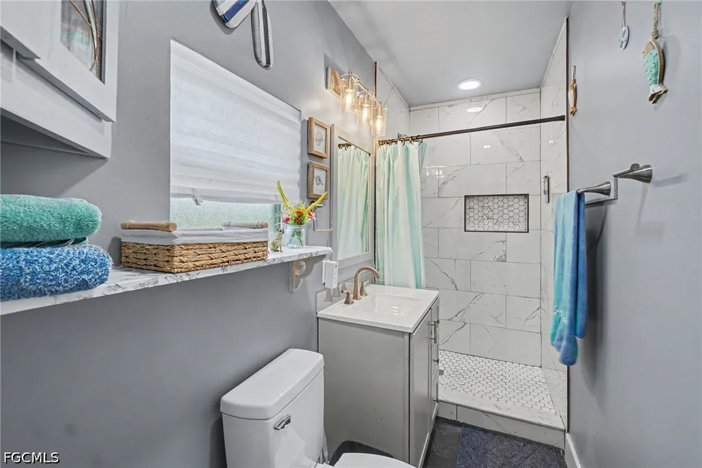 3728 Gasparilla Street St. James City FL 33956