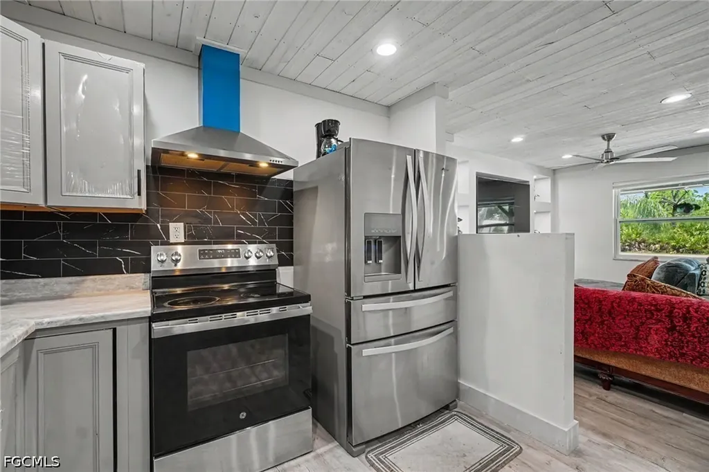 3728 Gasparilla Street St. James City FL 33956