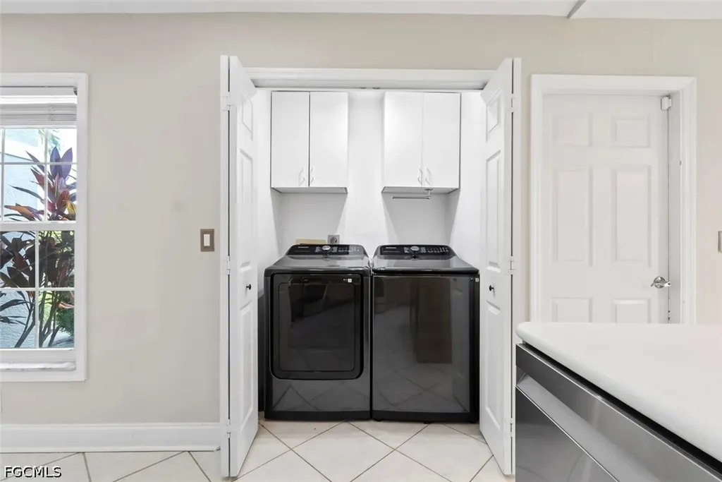 3628 Kent Drive Naples FL 34112