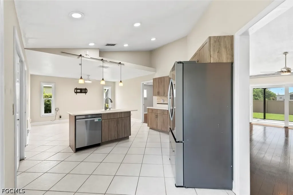 3628 Kent Drive Naples FL 34112