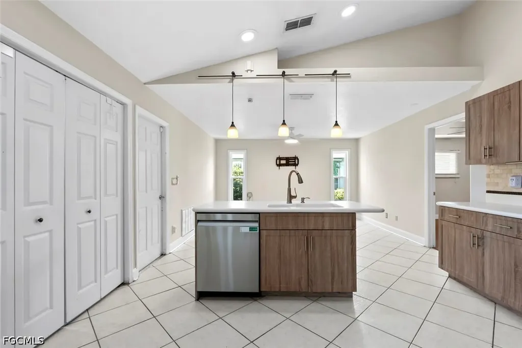 3628 Kent Drive Naples FL 34112