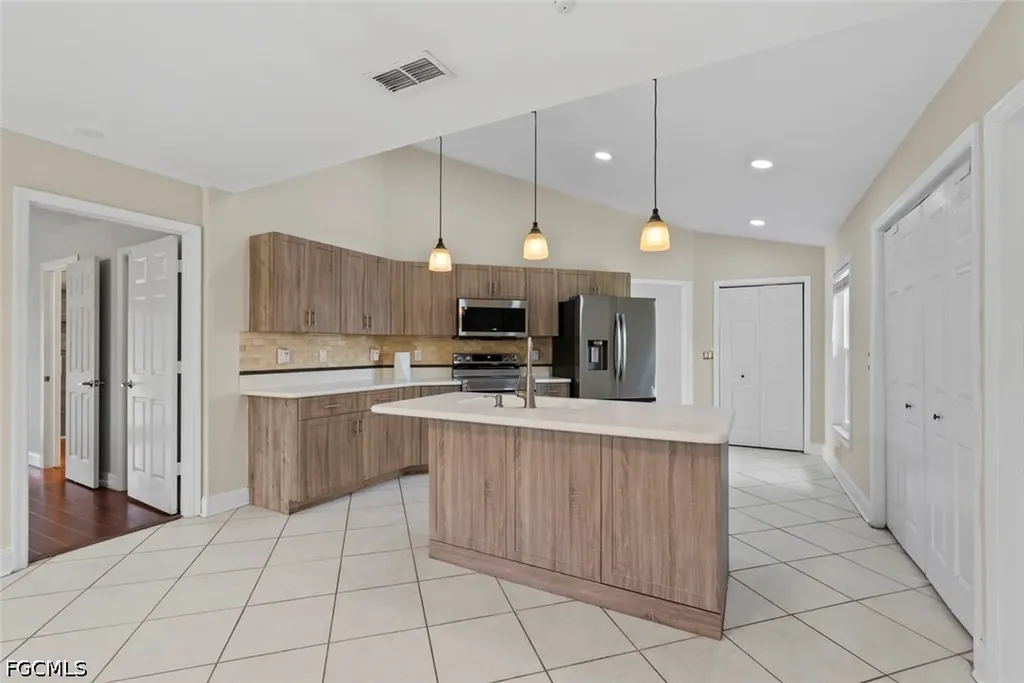 3628 Kent Drive Naples FL 34112