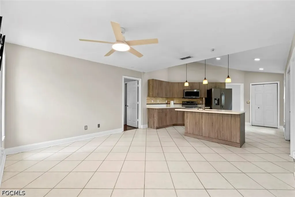 3628 Kent Drive Naples FL 34112