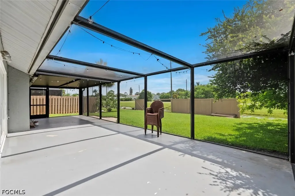 3628 Kent Drive Naples FL 34112