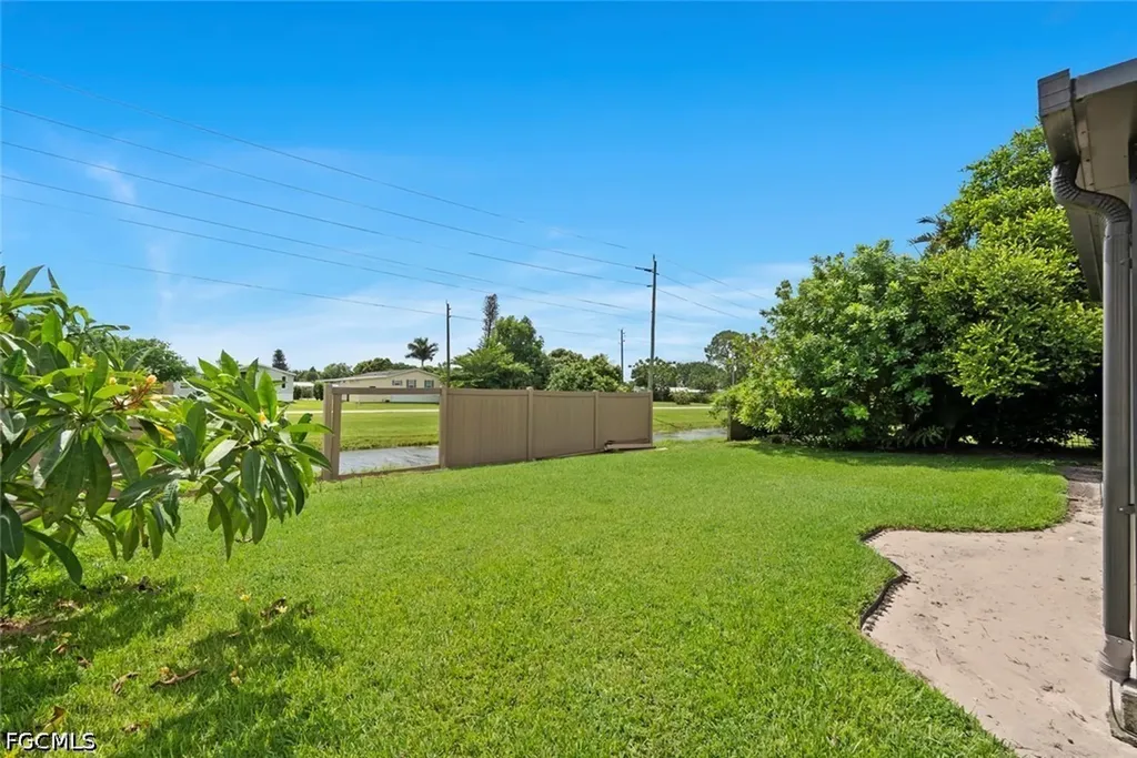 3628 Kent Drive Naples FL 34112