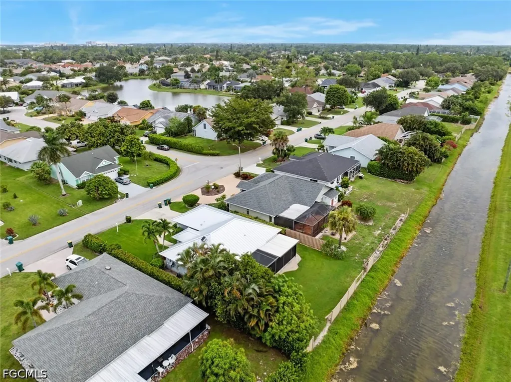 3628 Kent Drive Naples FL 34112