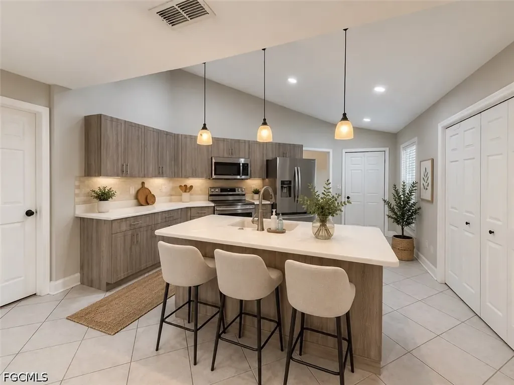3628 Kent Drive Naples FL 34112
