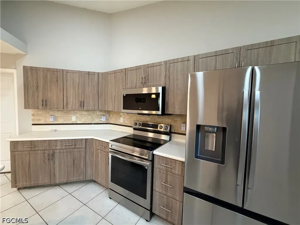 3628 Kent Drive Naples FL 34112