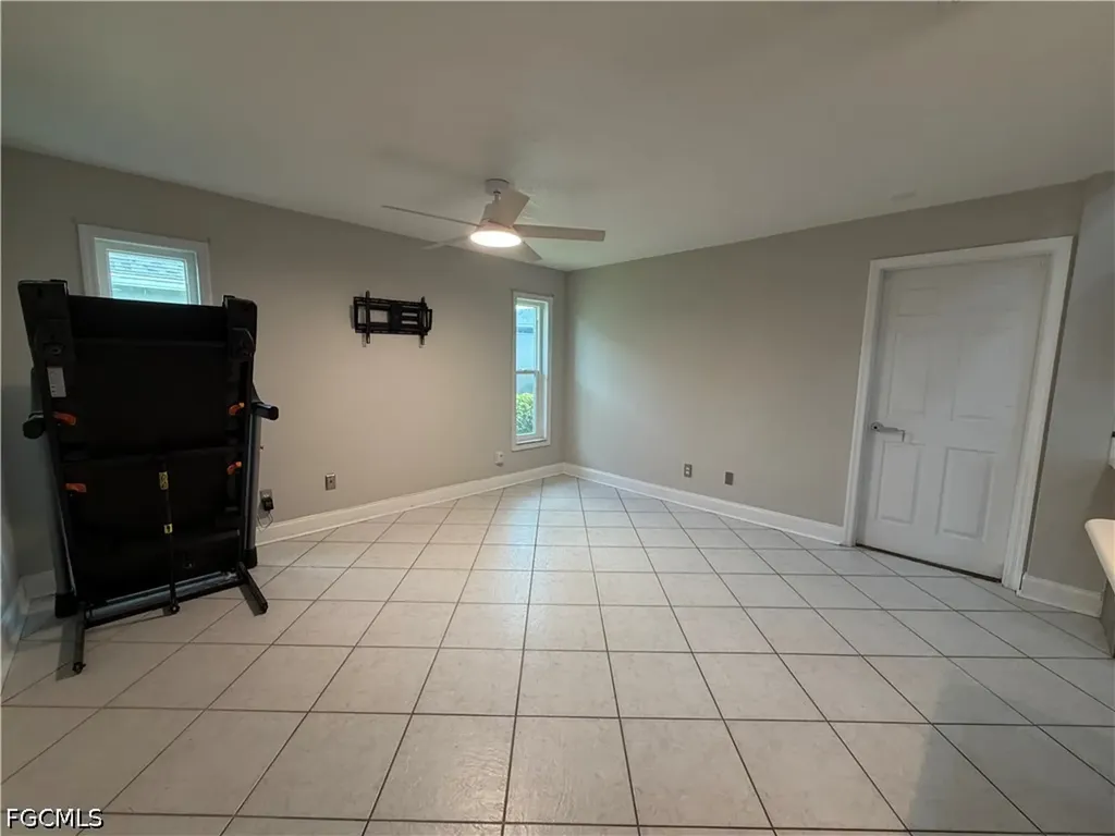 3628 Kent Drive Naples FL 34112