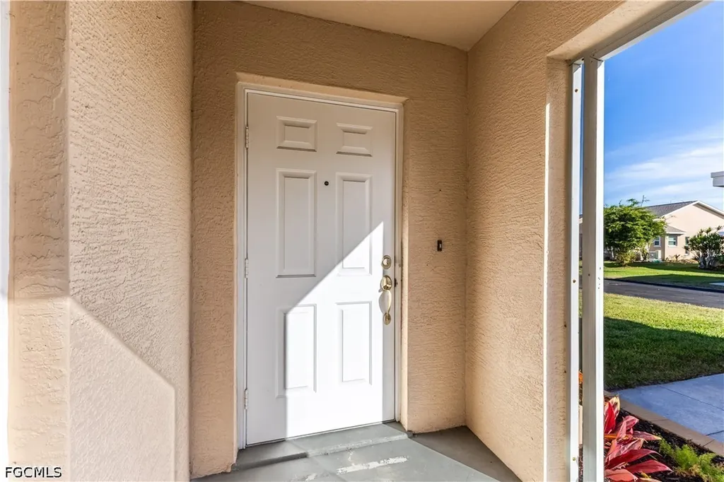 16820 Sanibel Sunset Court Fort Myers FL 33908