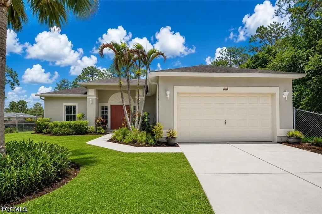818 Desoto Avenue S Lehigh Acres FL 33972