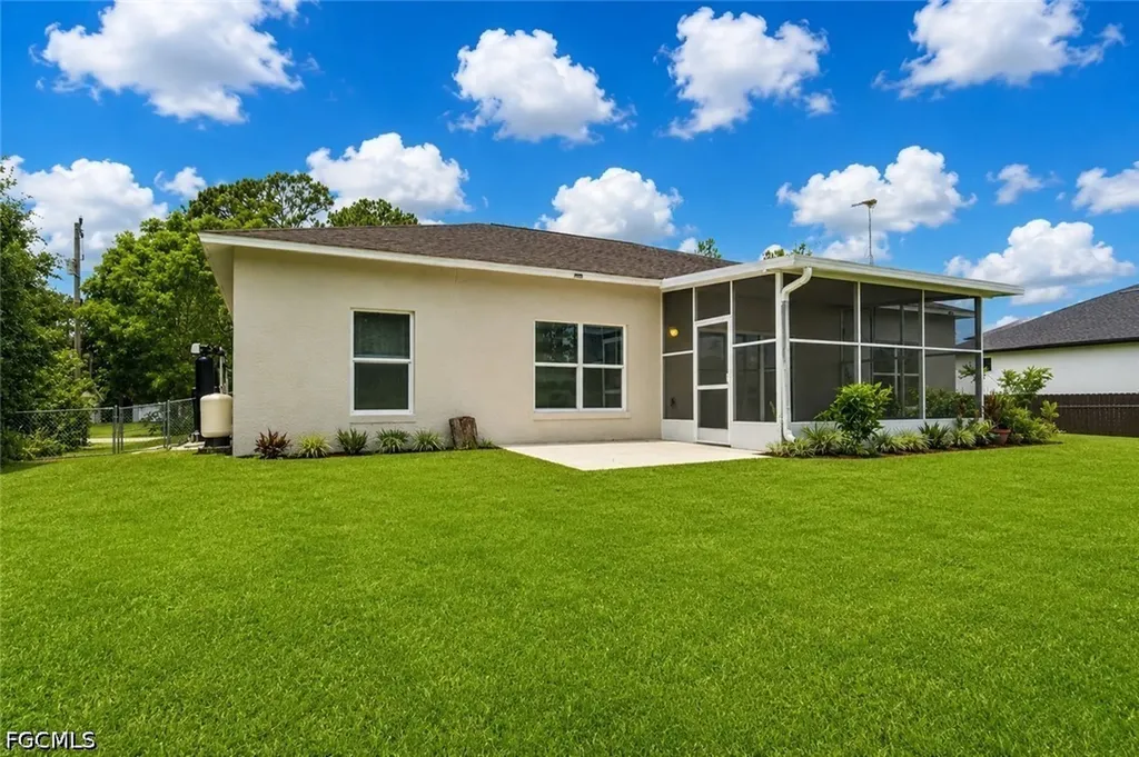 818 Desoto Avenue S Lehigh Acres FL 33972