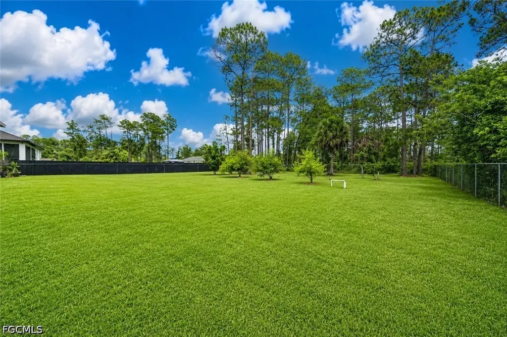 818 Desoto Avenue S Lehigh Acres FL 33972